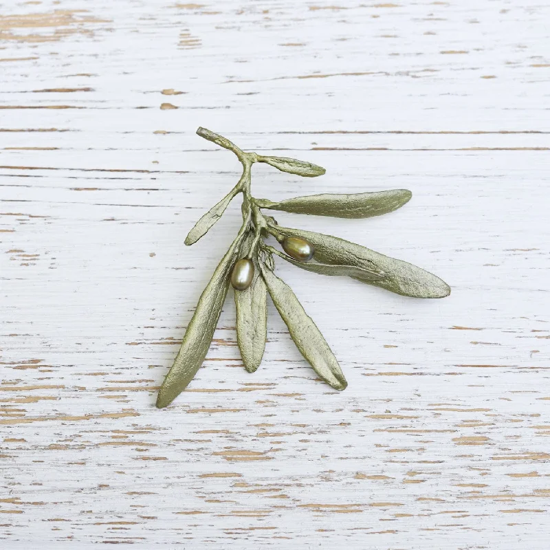 Olive Pin