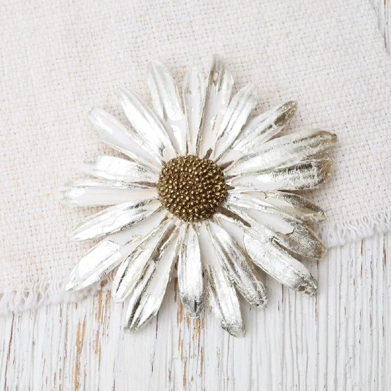 Daisy Brooch